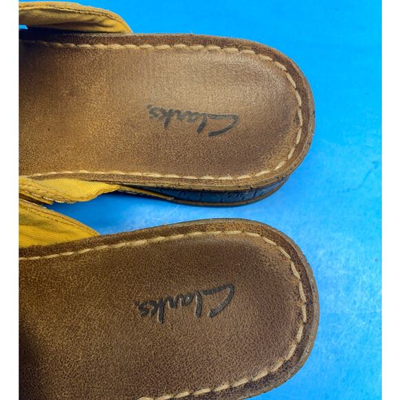 Clarks Sandals Womens 6 M Thong Yellow Leather Slip On Wedge Cork Toe Post - Picture 10 of 12